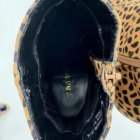 Bamboo Women’s Leopard Print Ankle Booties Heels Pointed Toe Side Zip Size 7 - Picture 4 of 8